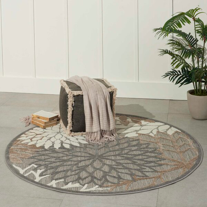 Weon Floral Gray/Beige Indoor / Outdoor Area Rug